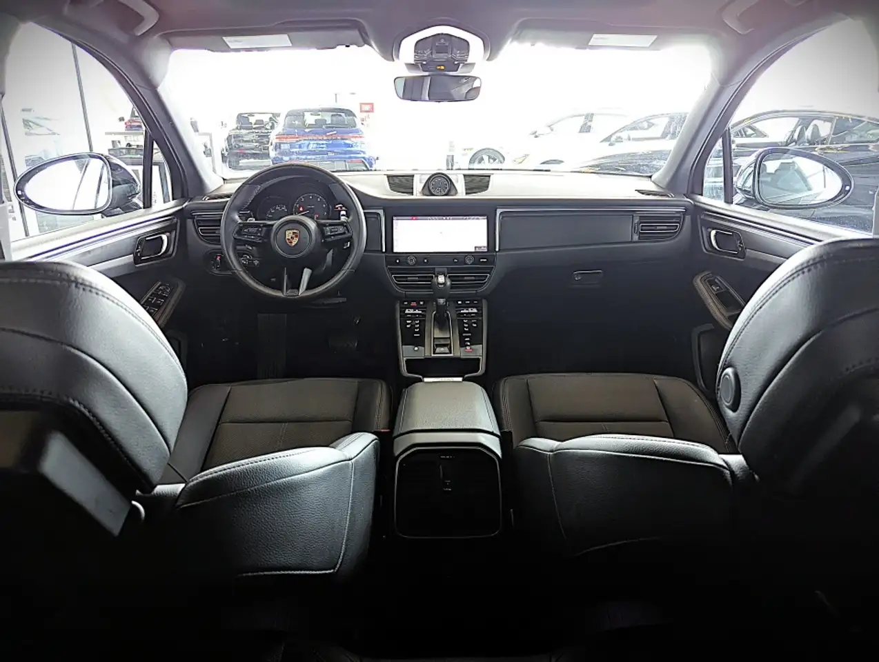 Porsche Macan снимка Porsche Macan