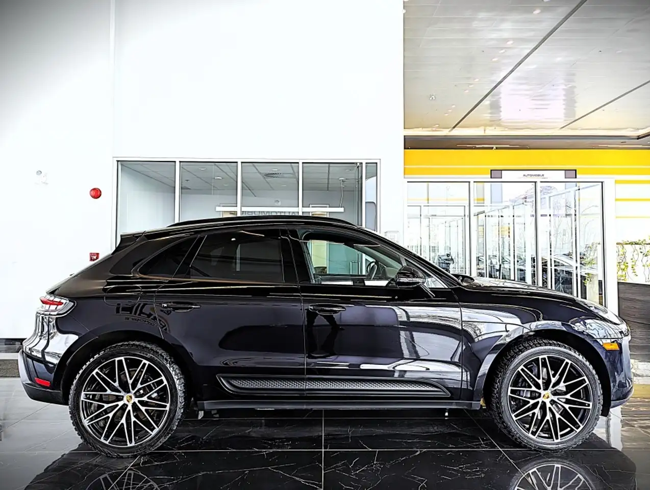 Porsche Macan снимка Porsche Macan