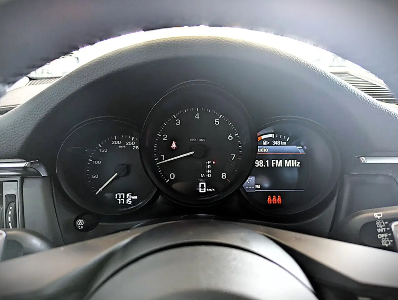Porsche Macan снимка Porsche Macan