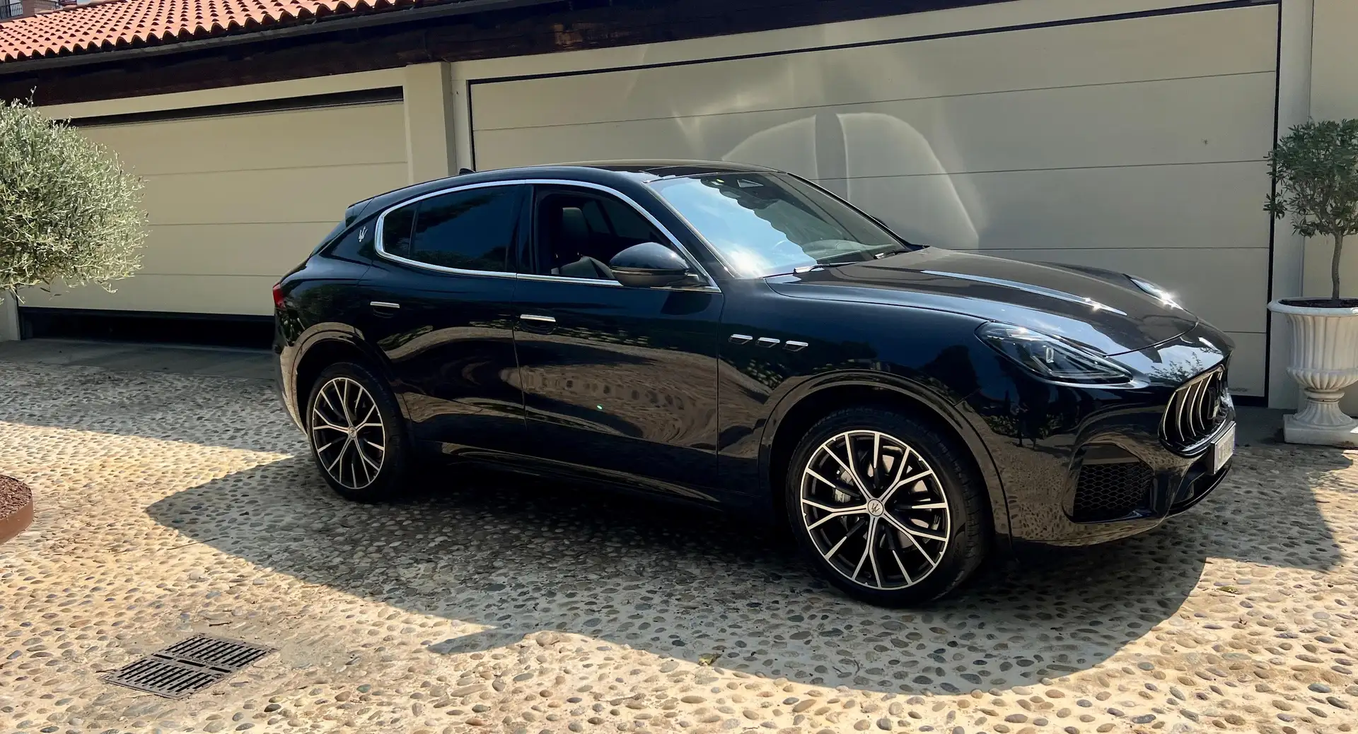 Maserati Grecale Grecale 2.0 mhev GT 250cv auto Nero - 1