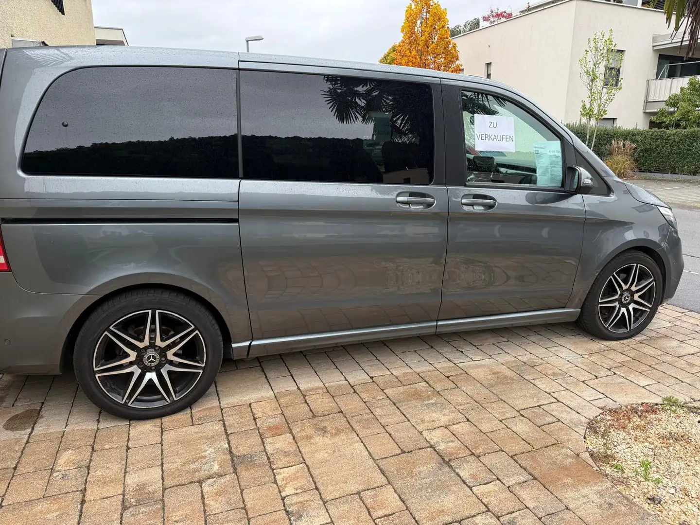 Mercedes-Benz V 220 V 220 d 4Matic BusinessVan kompakt Aut. Grau - 2
