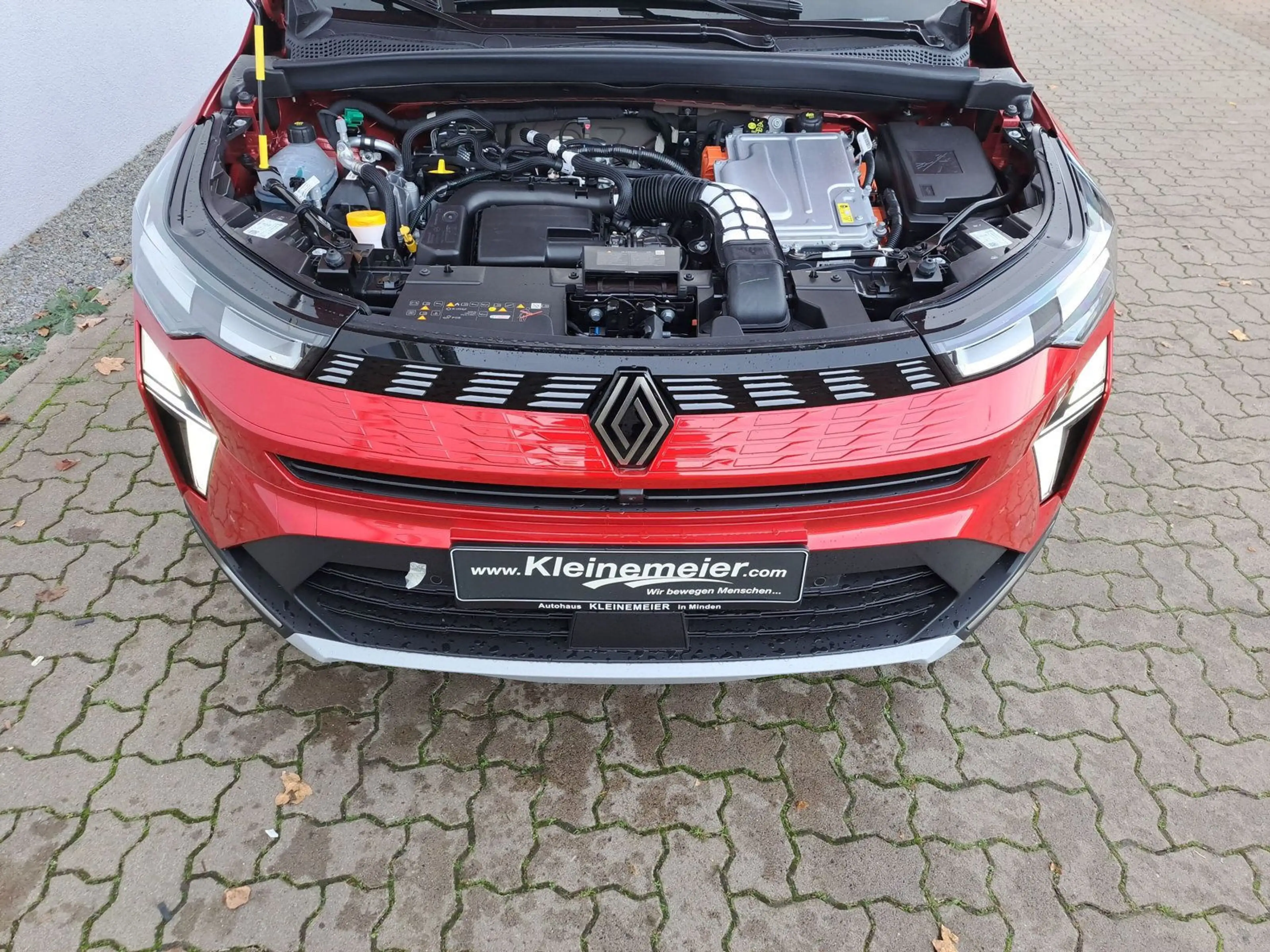 Renault Symbioz 1.8 E-TECH Full Hybrid 160 Iconic — photo 8