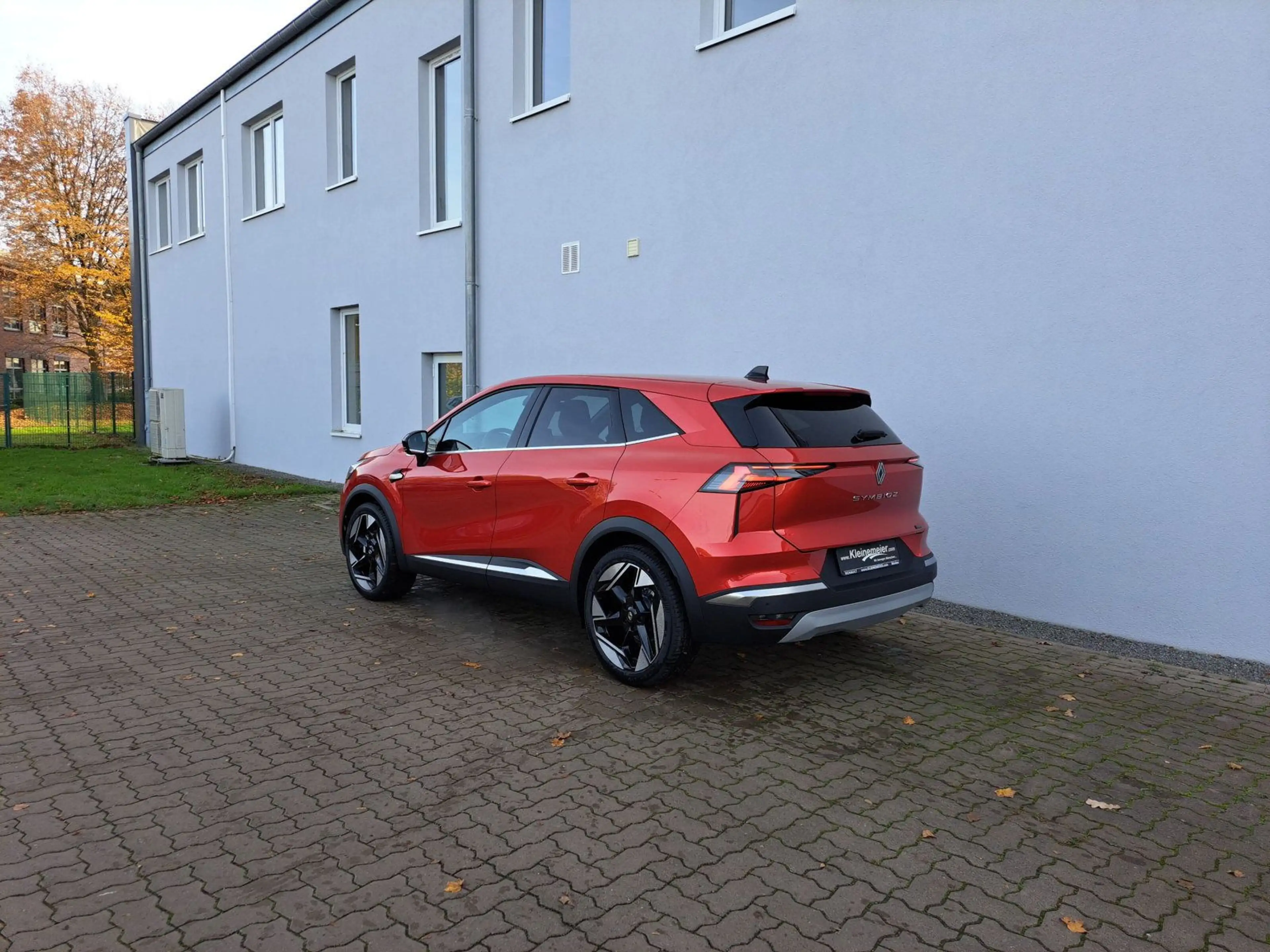Renault Symbioz 1.8 E-TECH Full Hybrid 160 Iconic — photo 3