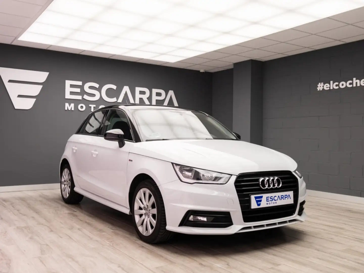 Audi A1 Sportback 1.0 TFSI Adrenalin Wit - 1