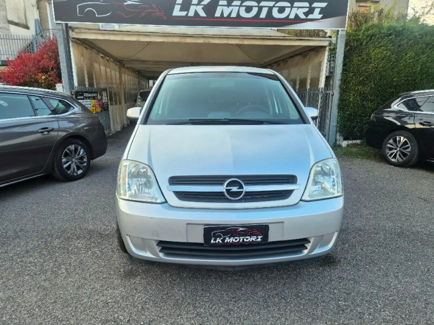 Opel Meriva Meriva 1.7 CDTI 101CV Enjoy Grau - 1