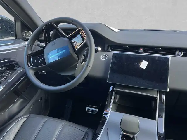 Land Rover Range Rover Evoque view 4