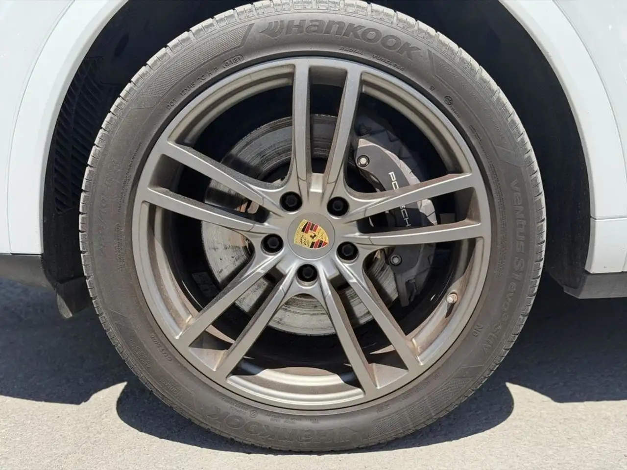 Porsche Cayenne снимка Porsche Cayenne