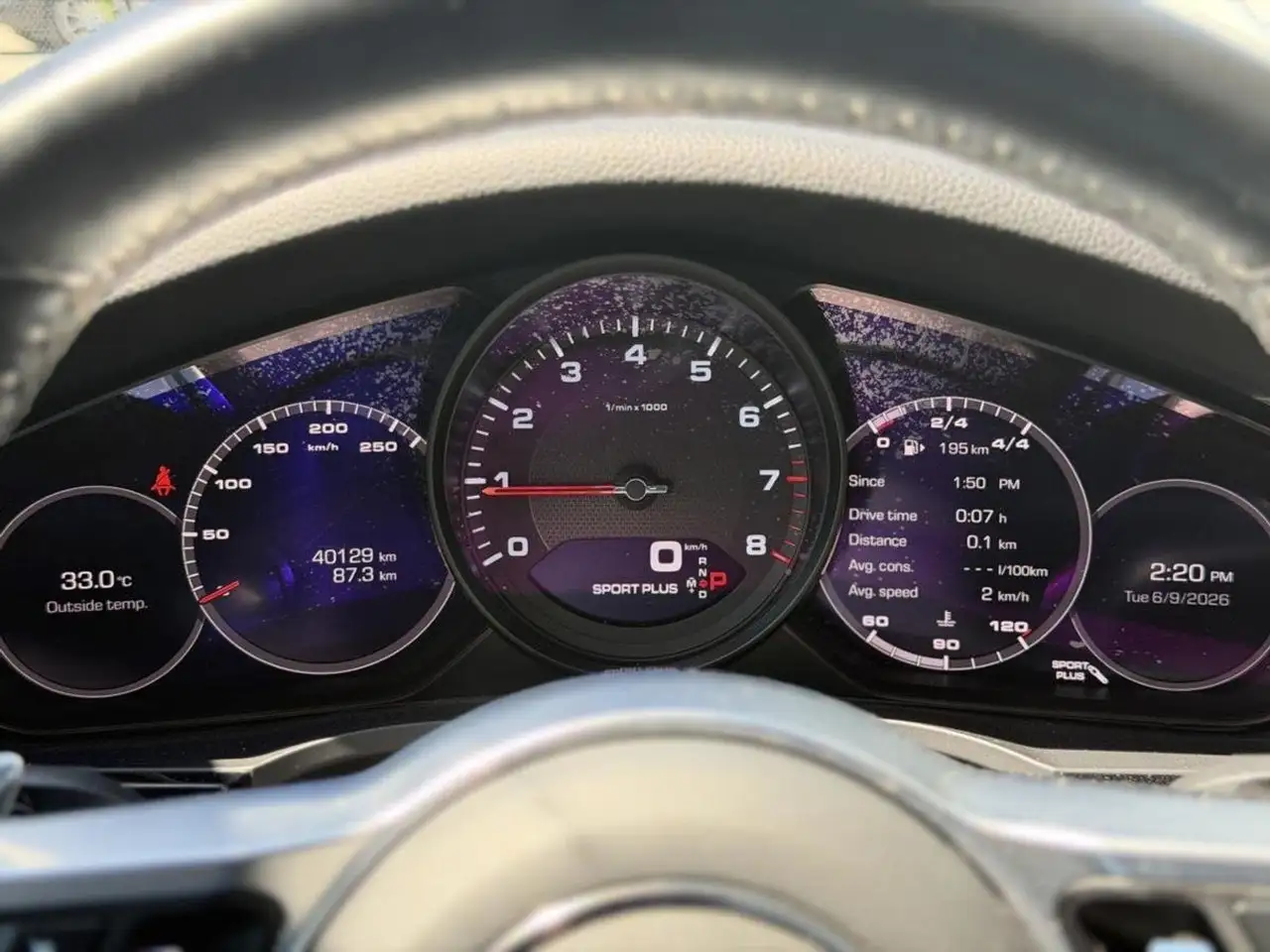 Porsche Cayenne снимка Porsche Cayenne