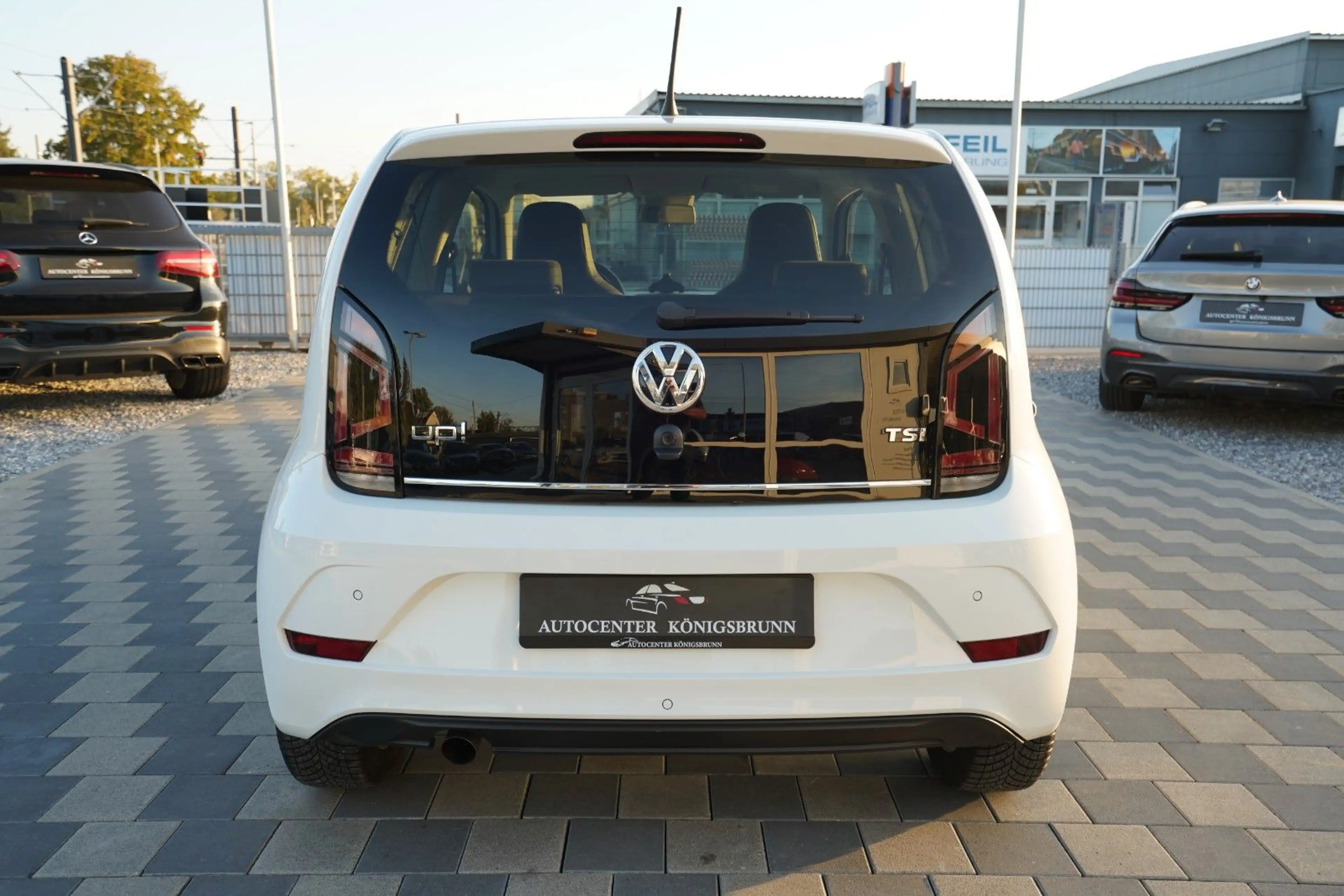 Volkswagen up! beats*2.Hand*Tempomat*PDC*Sitzheizung*MFL* — photo 6