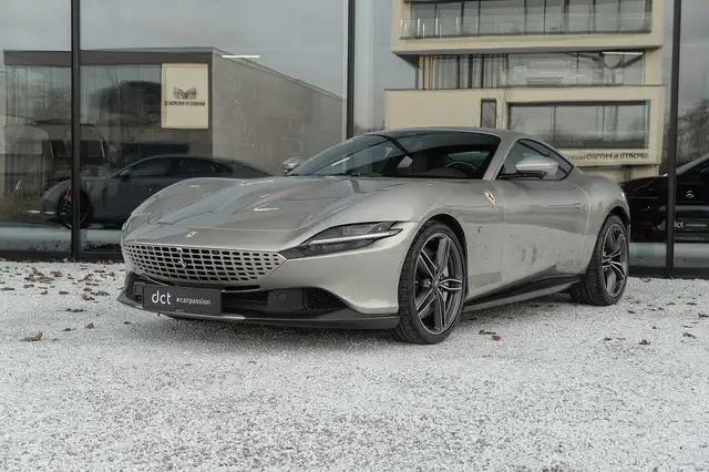 Ferrari Roma 3.9 V8 Grigio INGRID Full Carbon Passenger Display