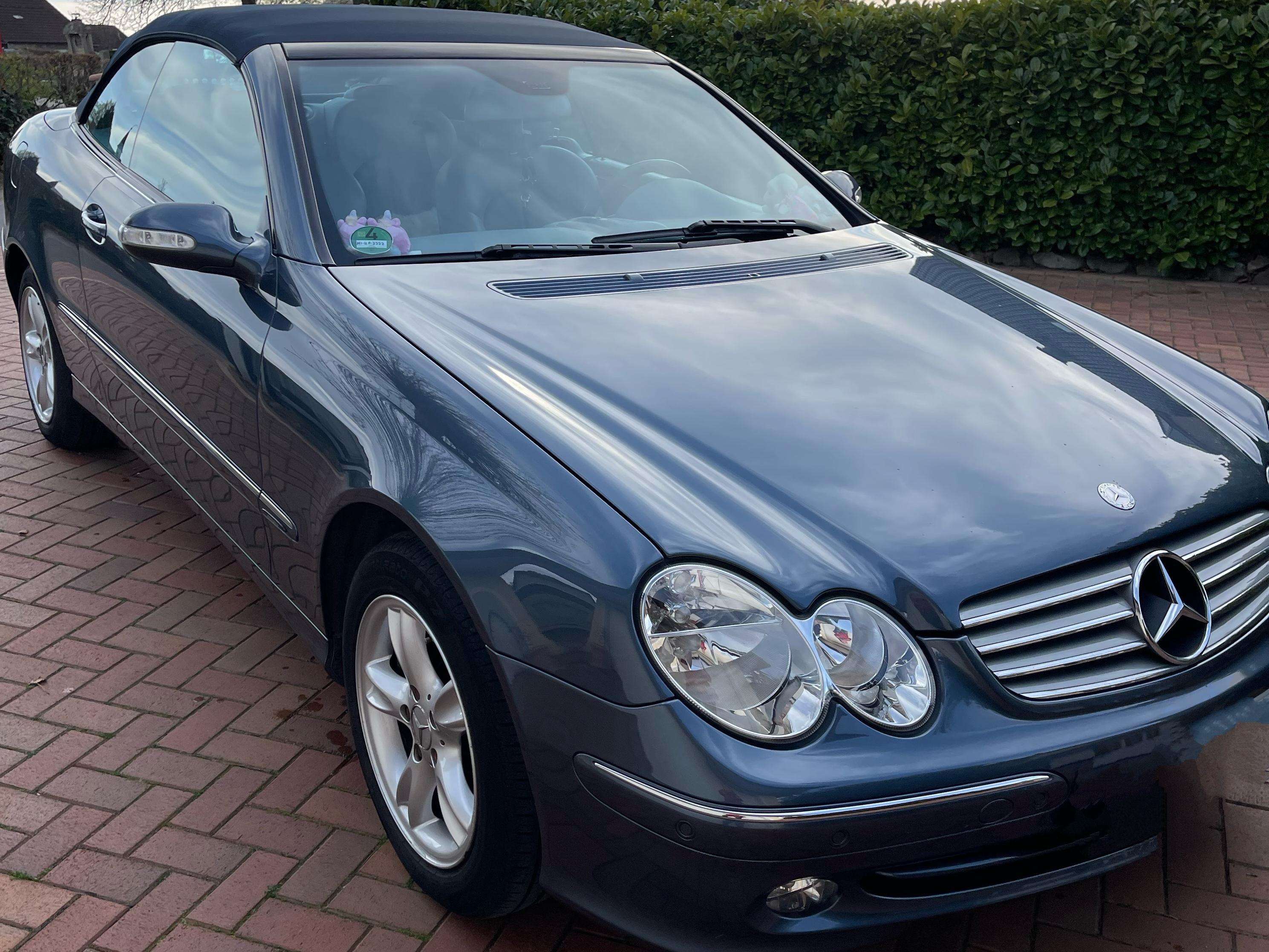 Second hand Mercedes Benz Clk-Class 320