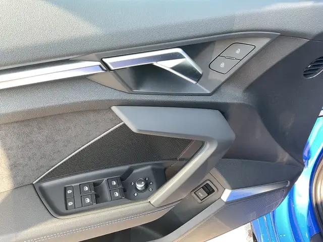 Audi RS3 Audi RS 3 Limousine performance Ansicht 18