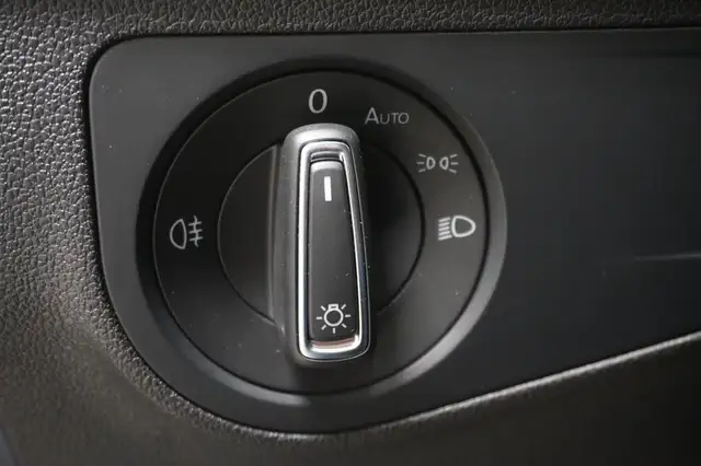 Volkswagen Tiguan view 14