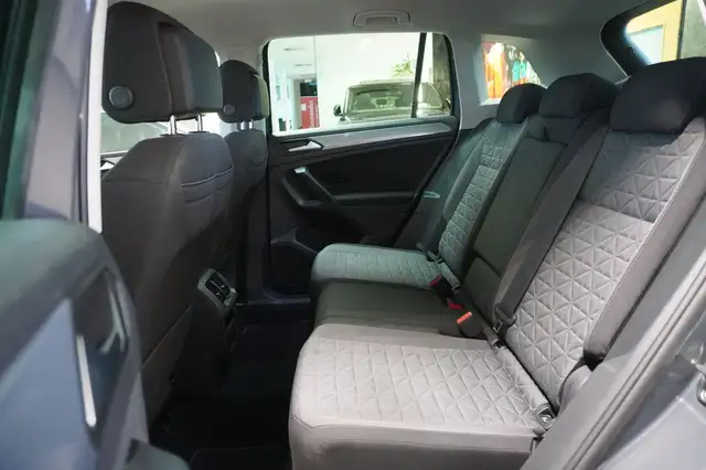 Volkswagen Tiguan view 9