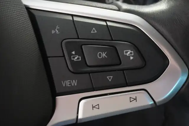 Volkswagen Tiguan view 13