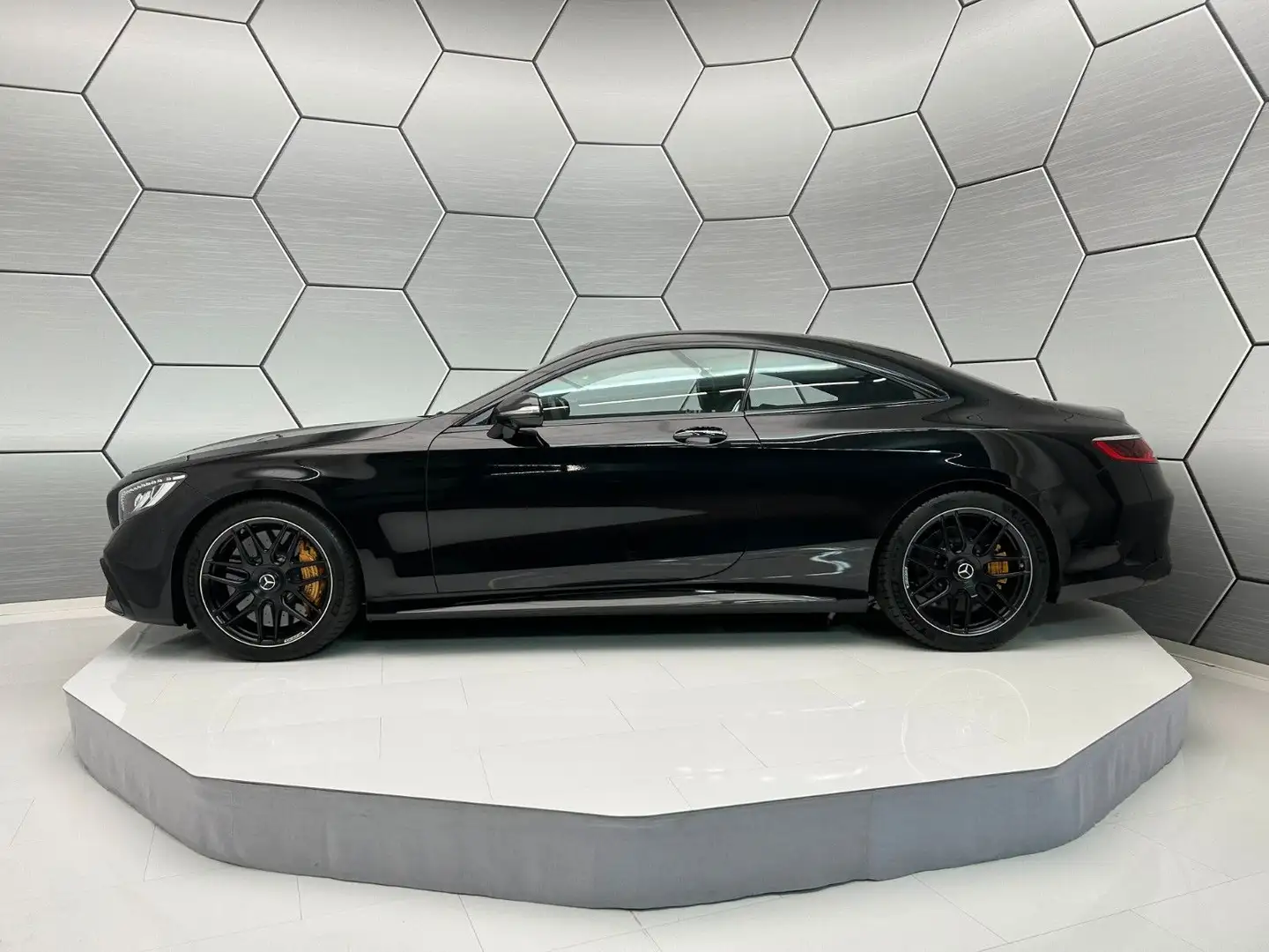 Mercedes-Benz S 63 AMG Coupe 4Matic+ Keramik 3D-Sound Carbon Black - 2