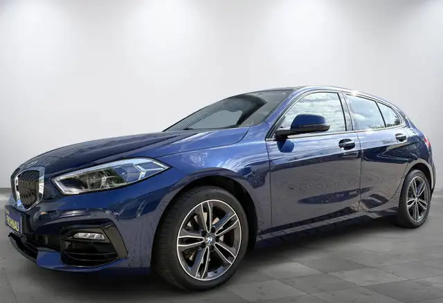 Bmw 118 i Sport Line Pano AHK Tempomat Apple CarPlay PDC Navi