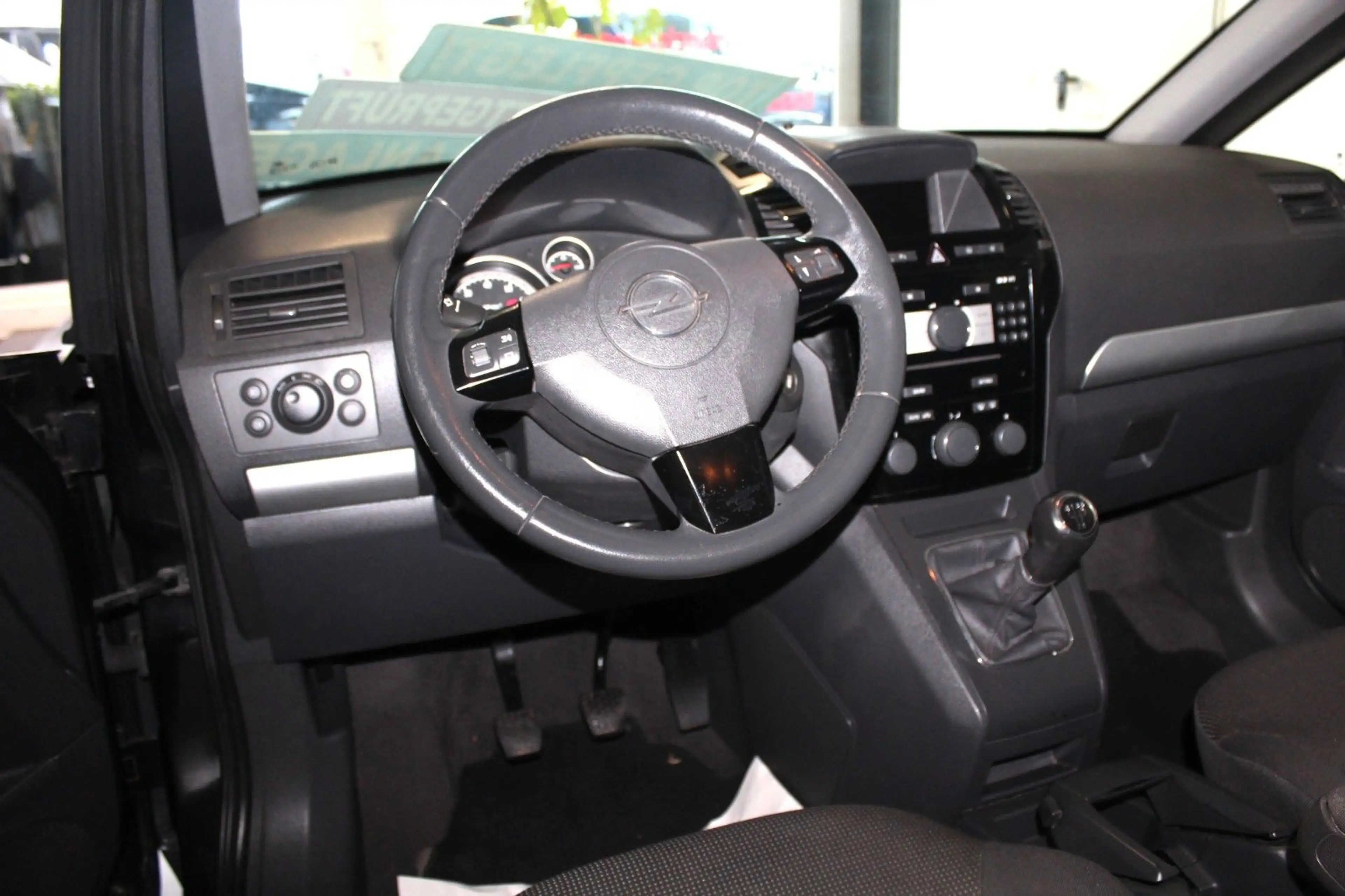 Opel Zafira B Family Plus 7 Sitzer — photo 12