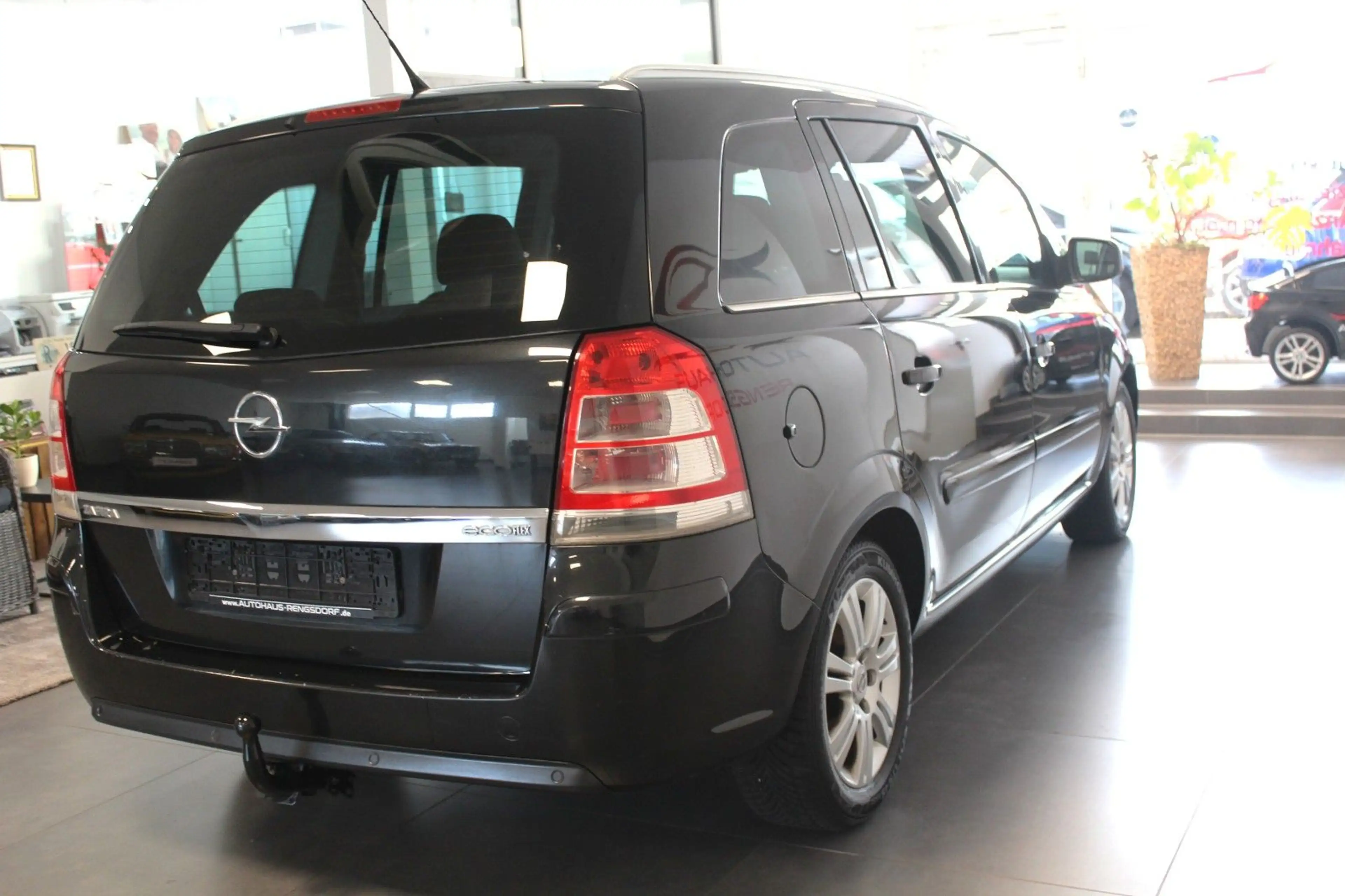 Opel Zafira B Family Plus 7 Sitzer — photo 4
