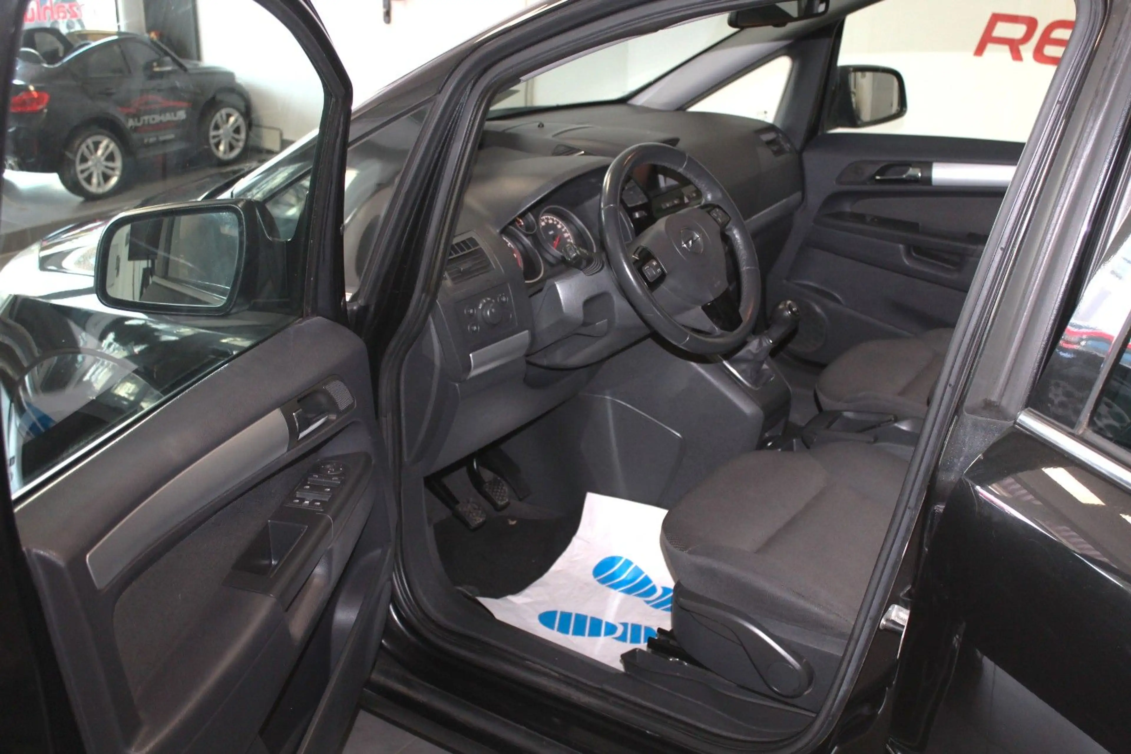 Opel Zafira B Family Plus 7 Sitzer — photo 7