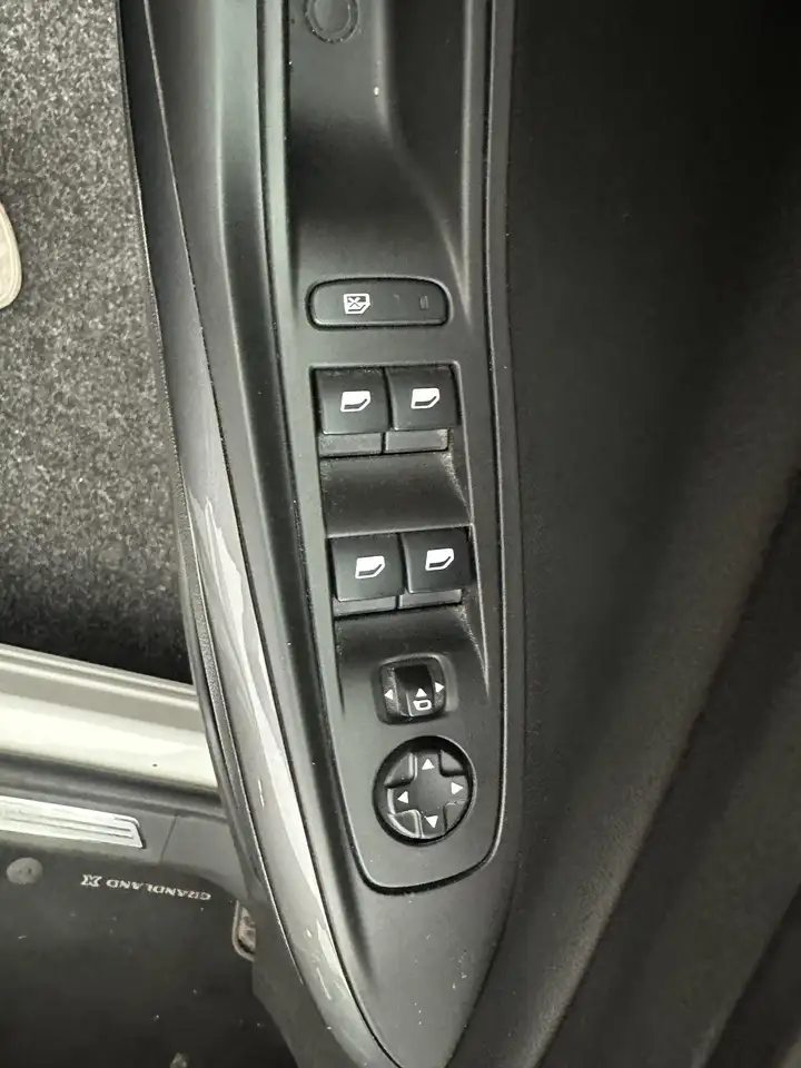 Opel Grandland X — photo 22 sur 35