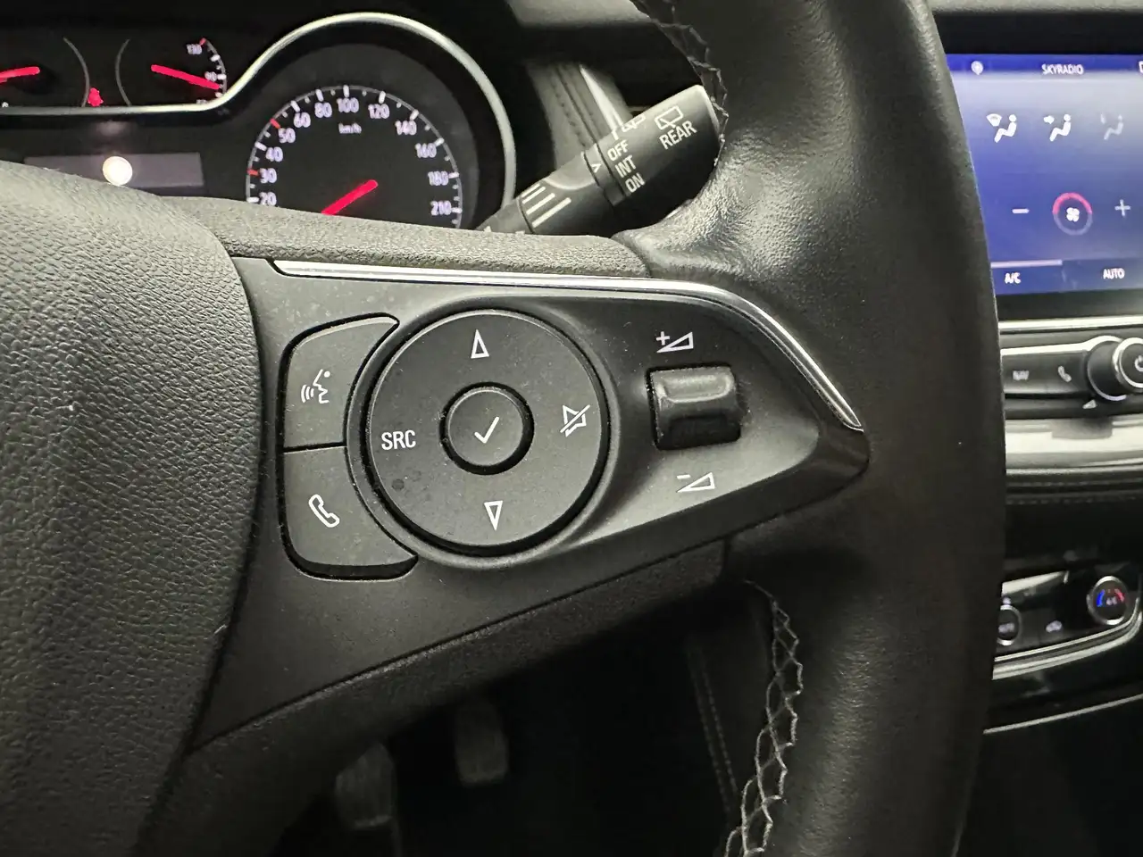 Opel Grandland X — photo 12 sur 35