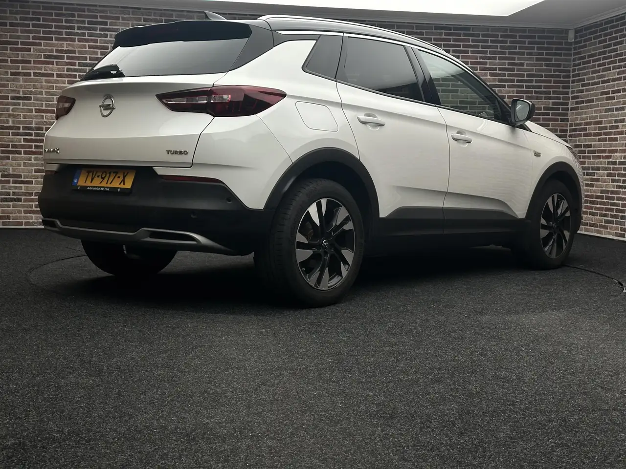 Opel Grandland X — photo 24 sur 35