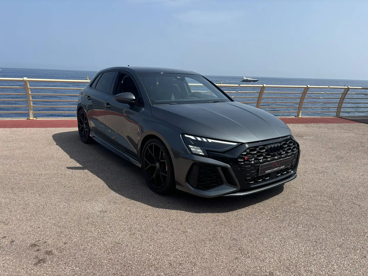 Audi RS3 400 CV QUATTRO S TRONIC Gris - 2