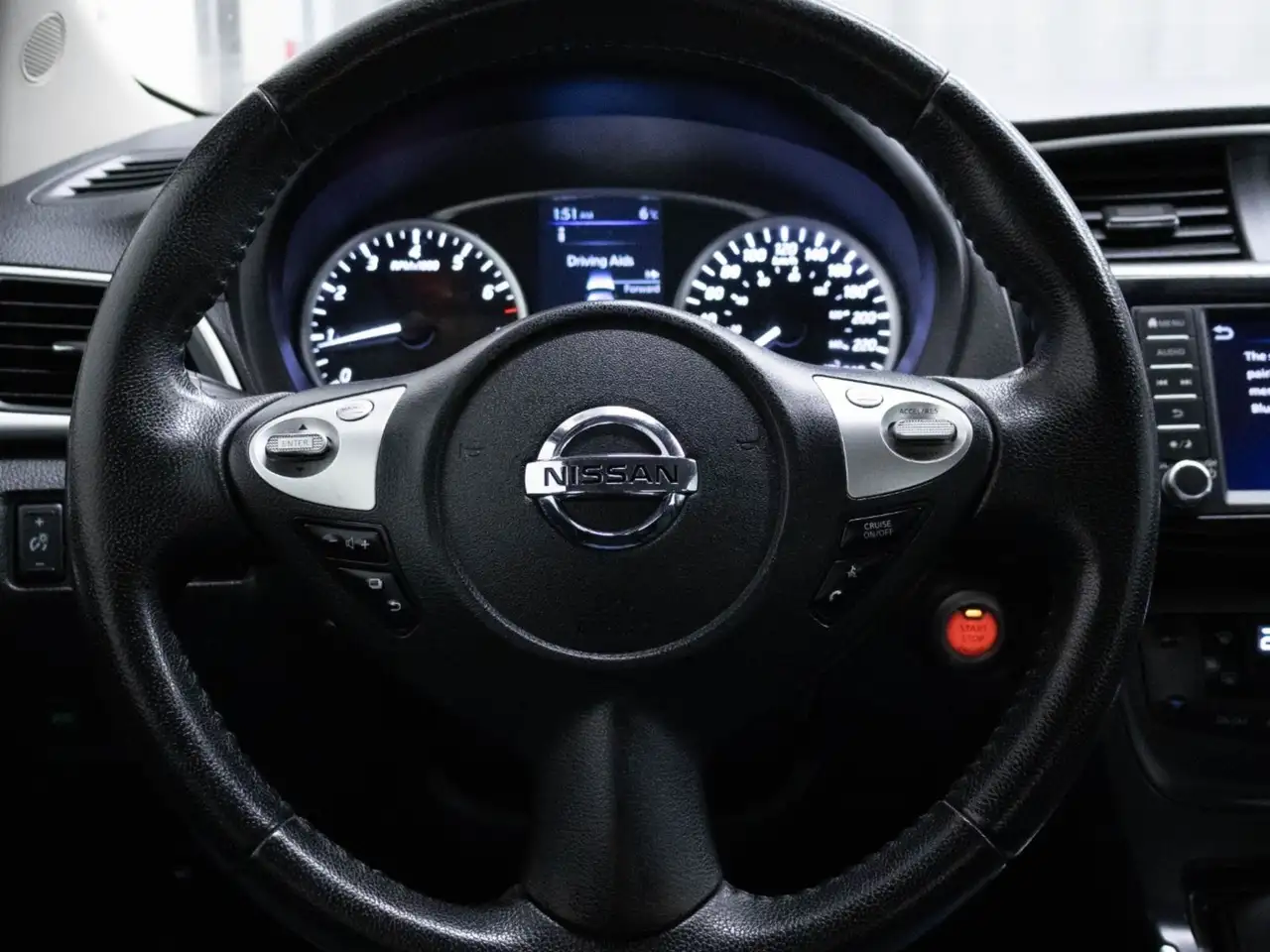 Nissan Sentra снимка Nissan Sentra