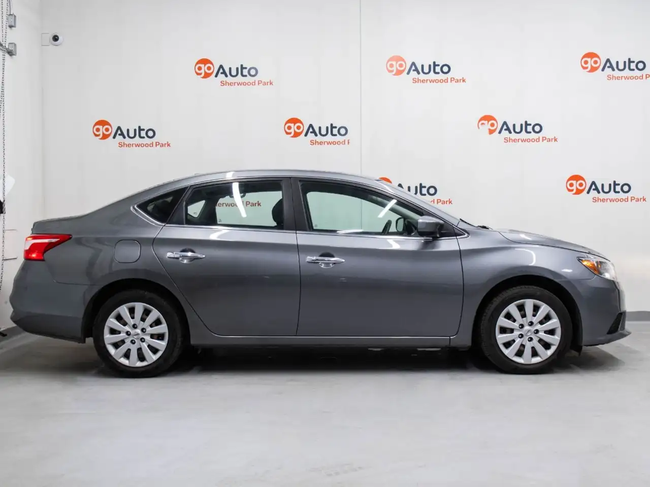 Nissan Sentra снимка Nissan Sentra