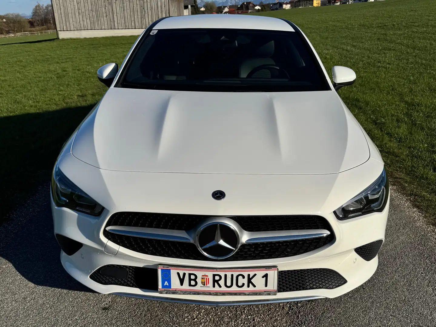 Mercedes-Benz CLA 220 CLA 220 d Shooting Brake Aut. Weiß - 2