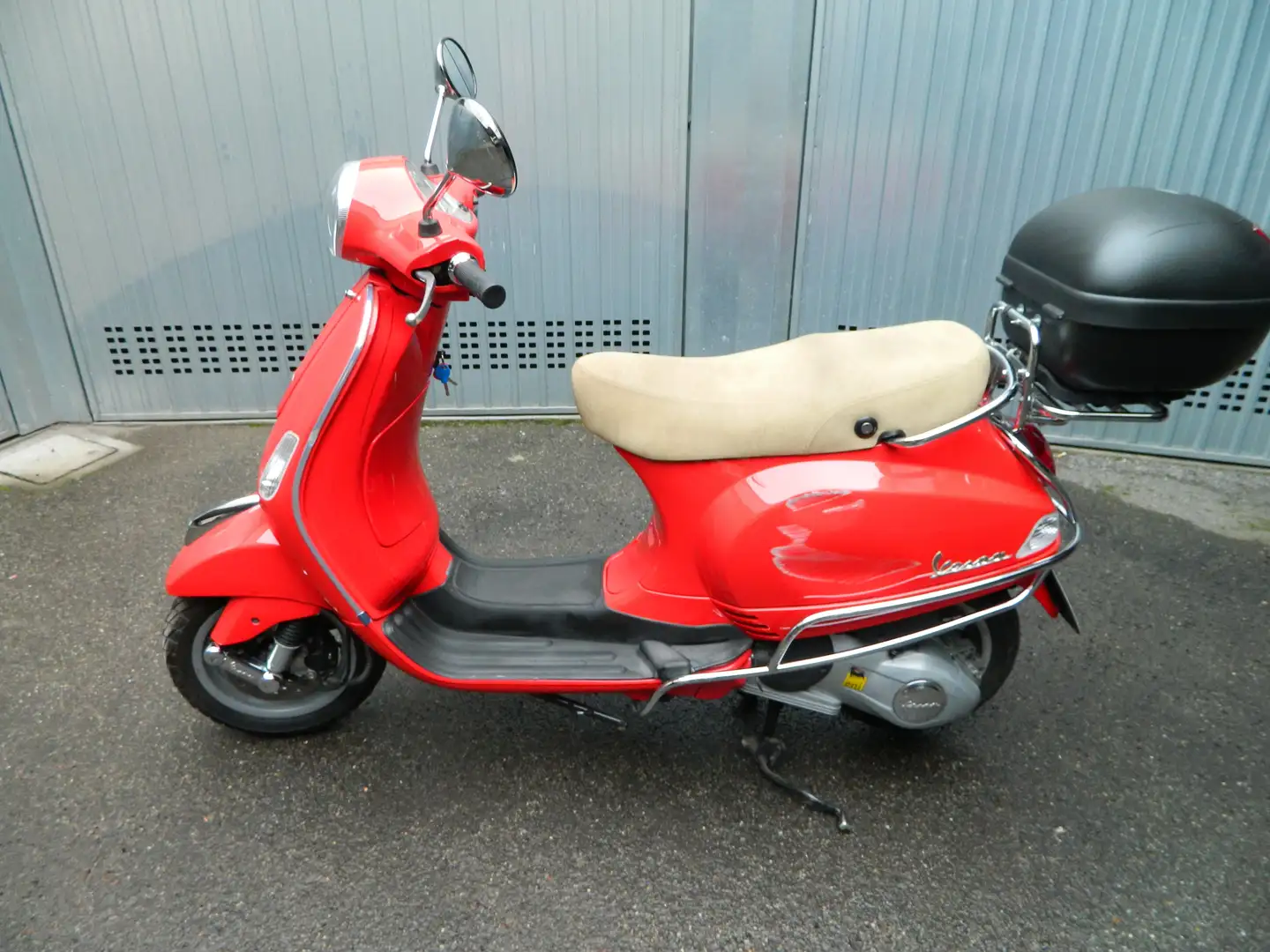 Vespa LX 150 Rojo - 1