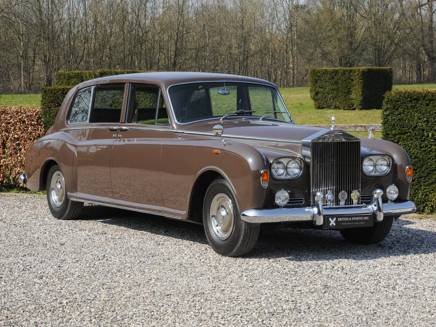 Rolls-Royce Phantom VI Limousine by HJ Mulliner Ex-Lady Beaverbrook Brun - 1