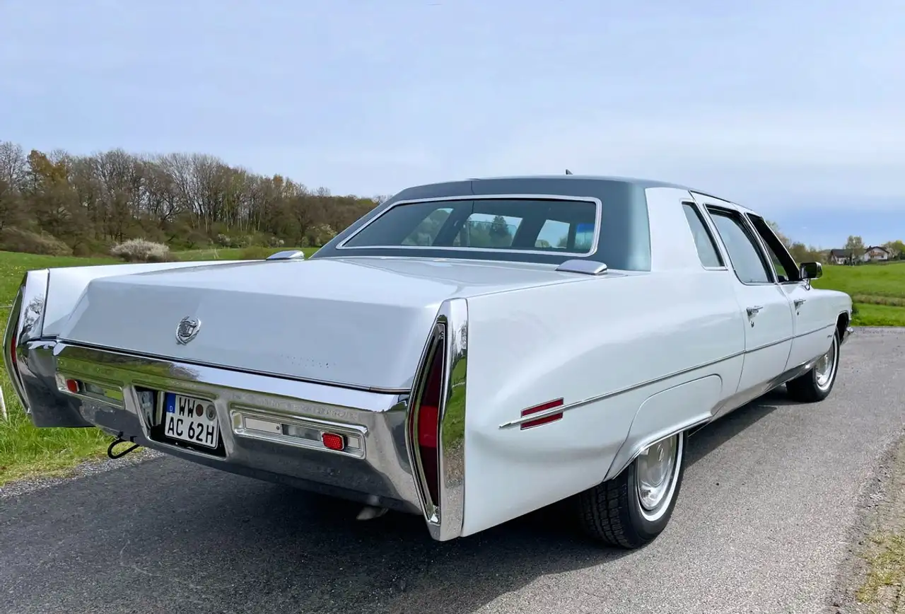 Cadillac Fleetwood 75 Sedan, foto 5