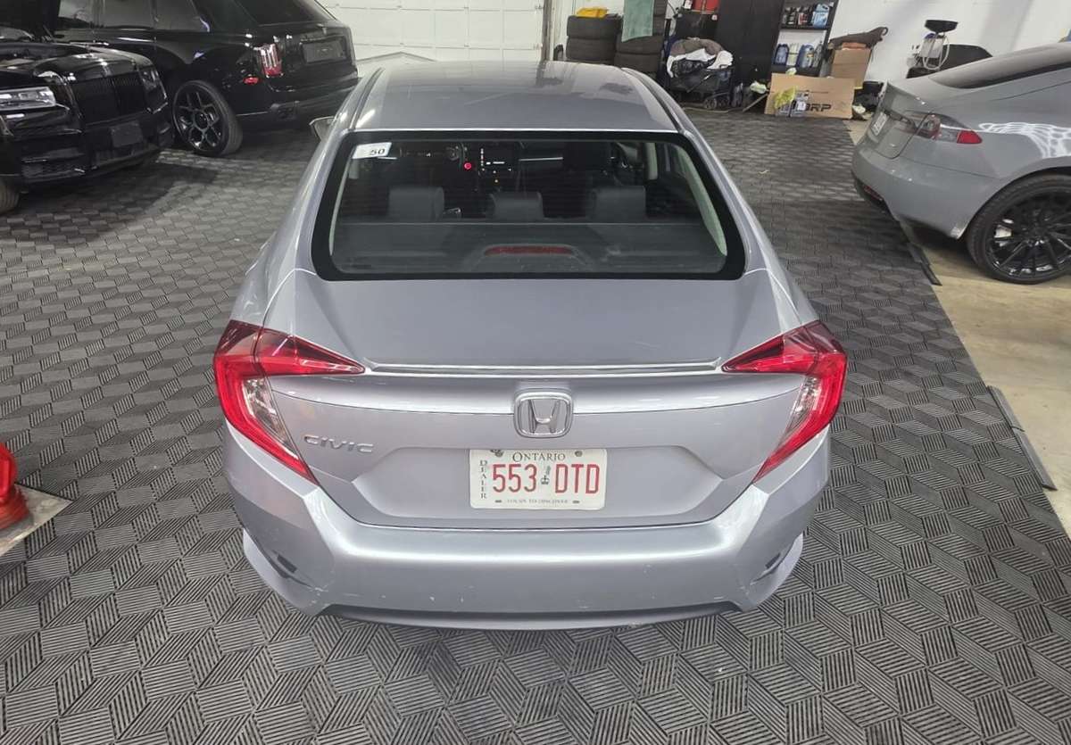 2017 Honda Civic EX-T Sedan CVT — снимка 1