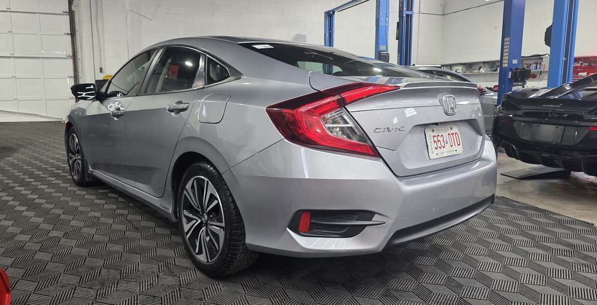 2017 Honda Civic EX-T Sedan CVT — снимка 1