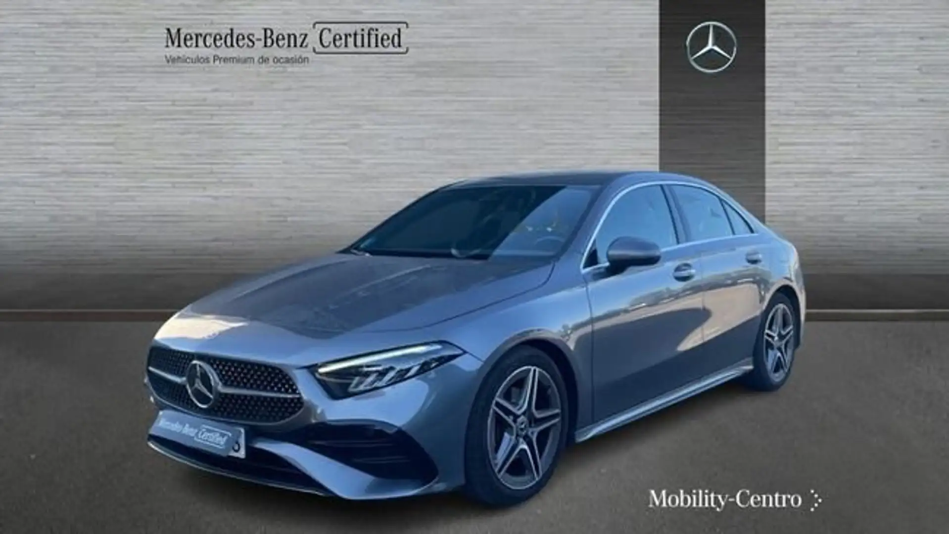 Mercedes-Benz A 200 Sedán Gris - 1