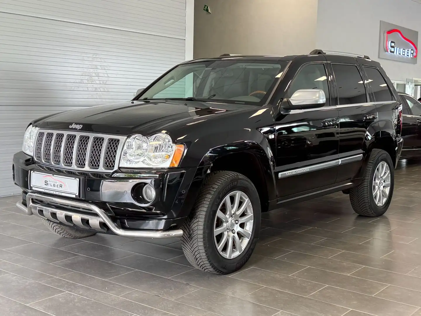 Jeep Grand Cherokee 5.7 V8 Overland HEMI LPG/50mm Noir - 1