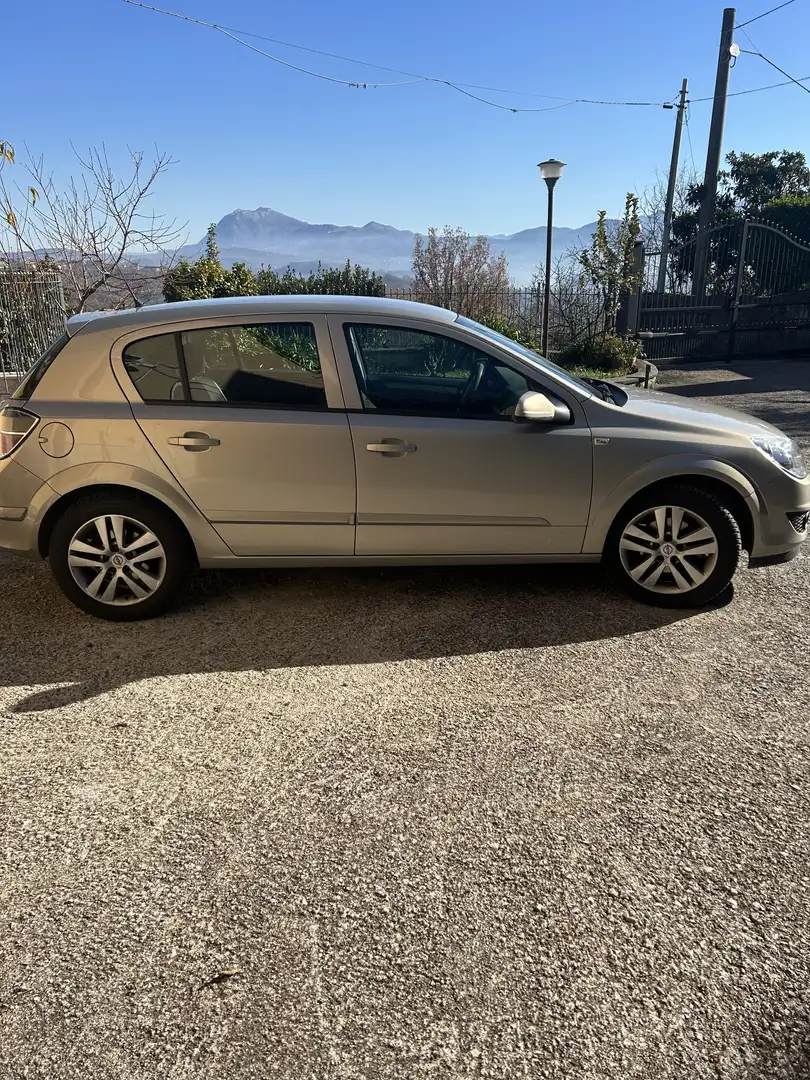 Opel Astra 5p 1.7 cdti cosmo - 2