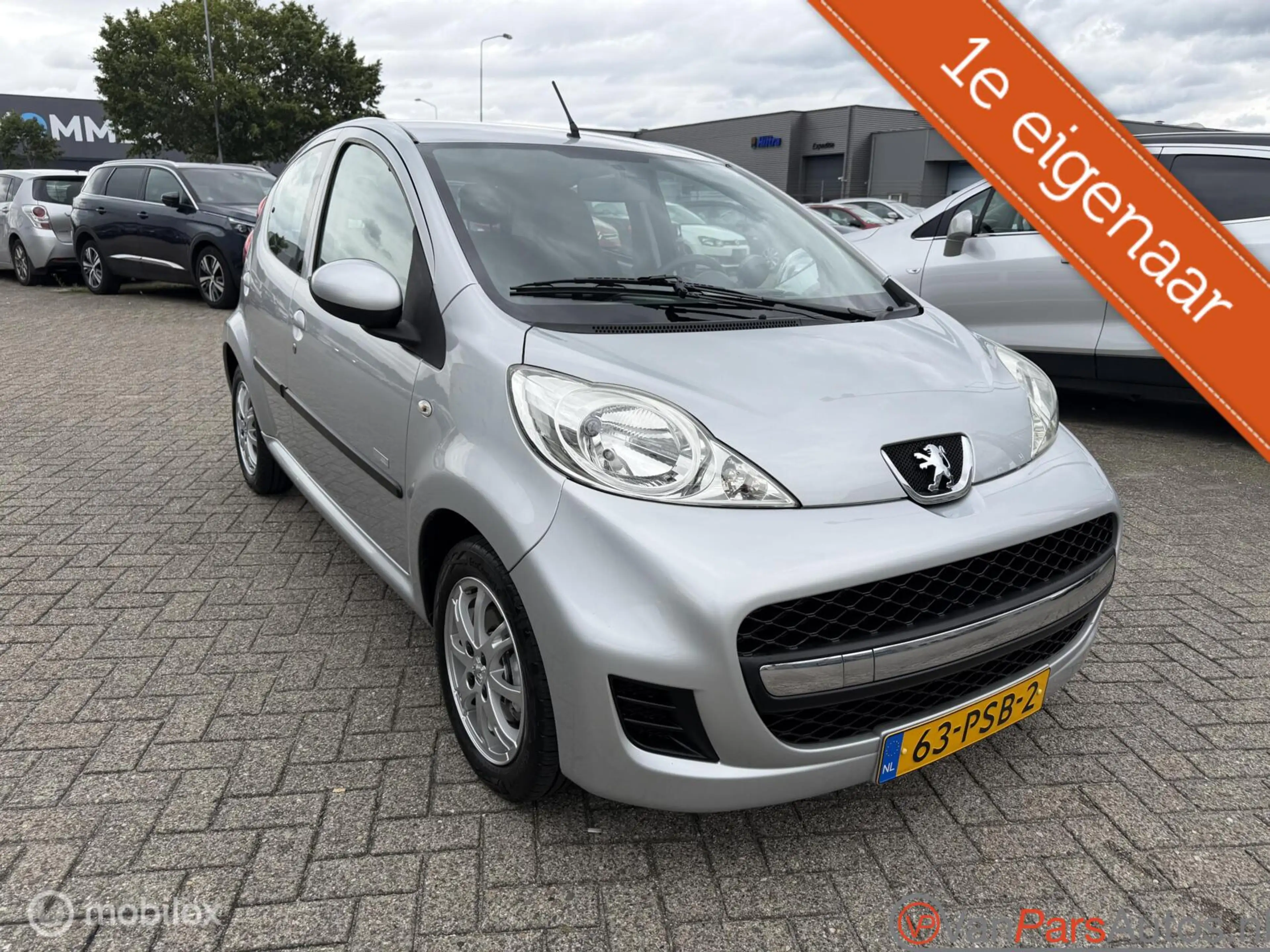 Peugeot 107 1.0-12V Millesim 200,Automaat,Airco,Navi,45.000KM! — photo 2