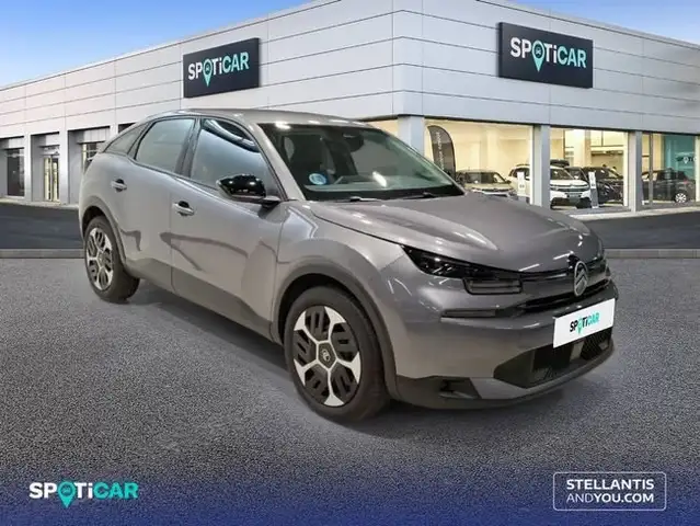 Citroen C4 view 3