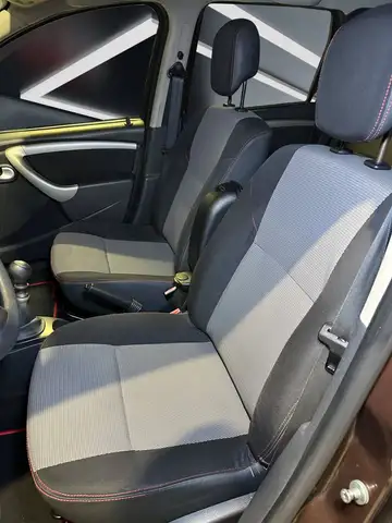 Dacia Duster view 11