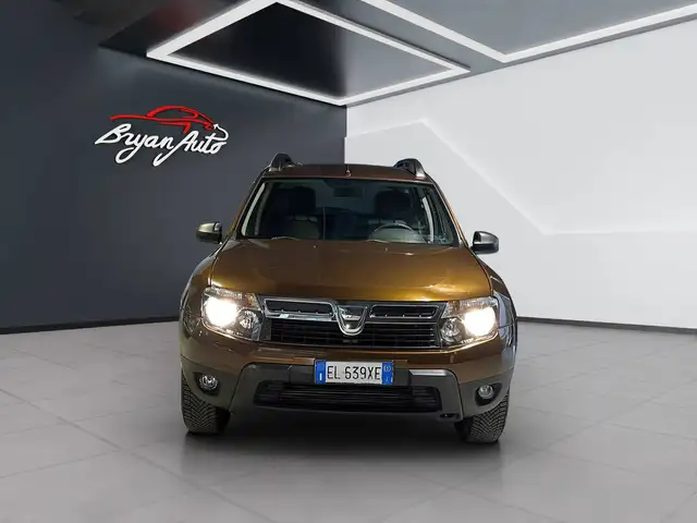 Dacia Duster view 3