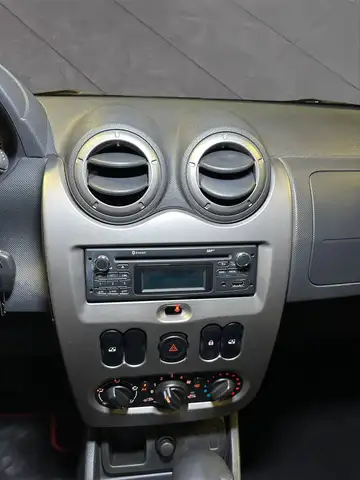 Dacia Duster view 10