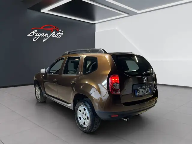 Dacia Duster view 4