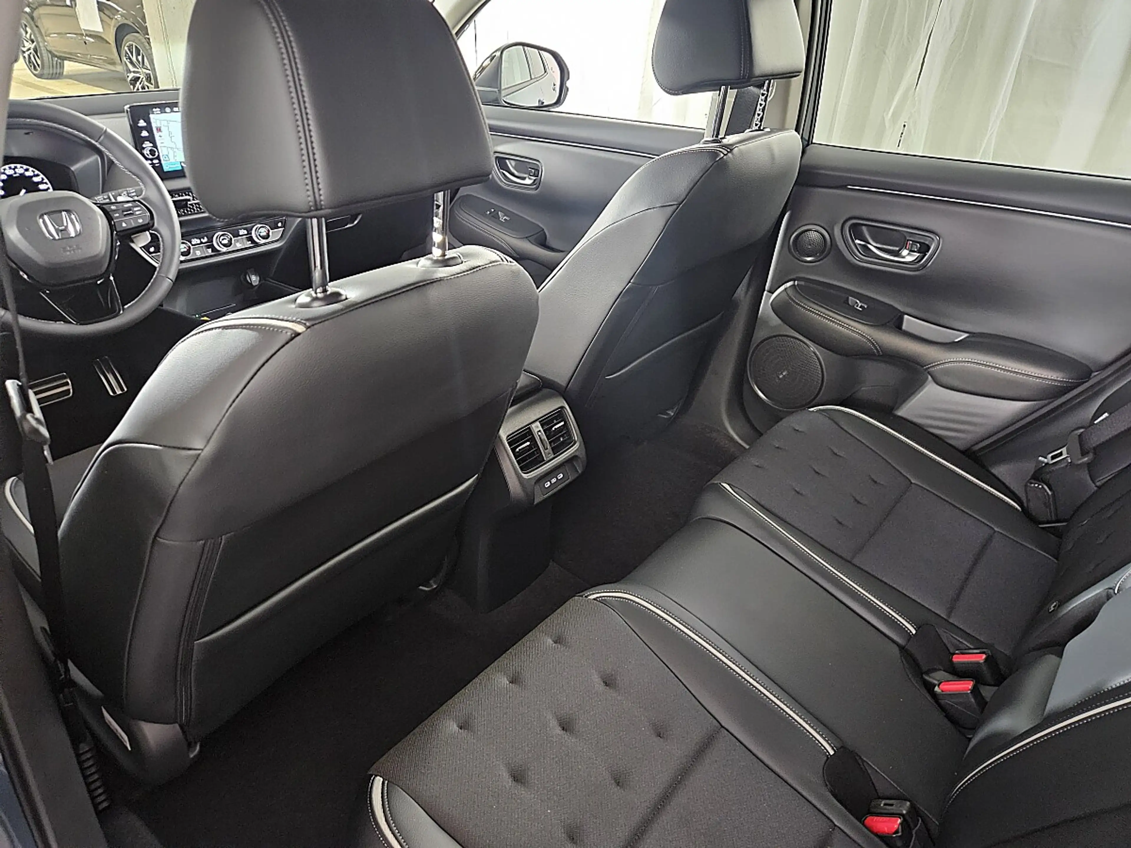 Honda ZR-V Hybrid Sport | Auto Stahl Wien 23 — photo 11