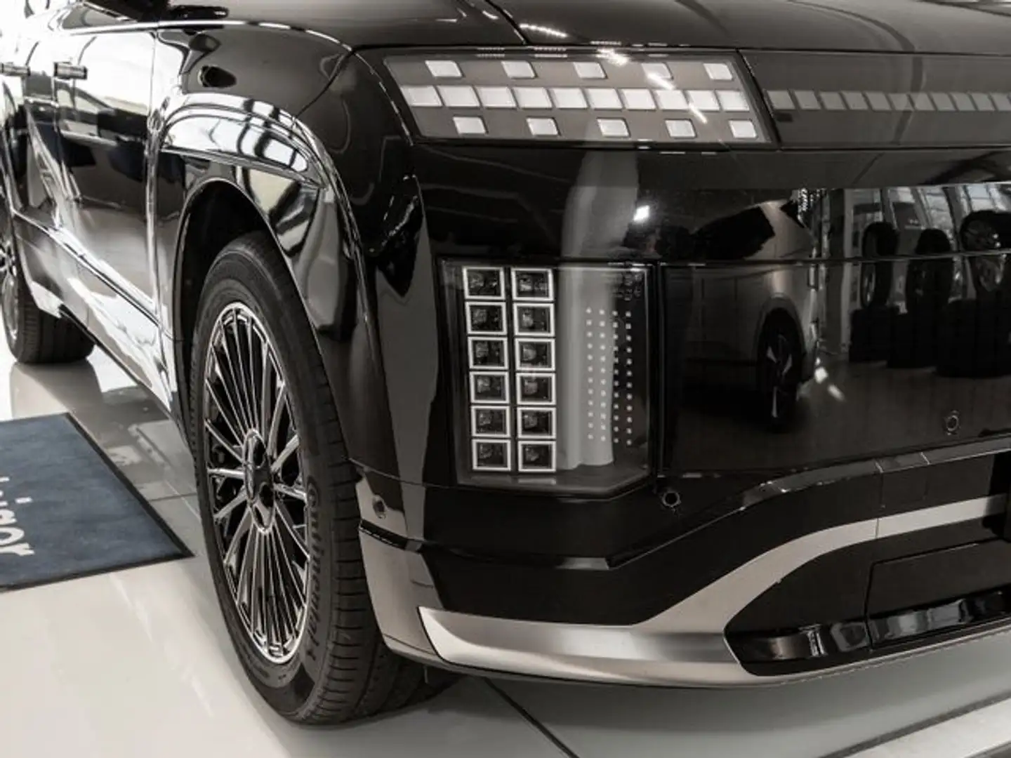 Hyundai IONIQ 9 UNIQ 4WD*7-Sitzer*PANO*HUD*Navi*Leder*360°Kamera* Negro - 2