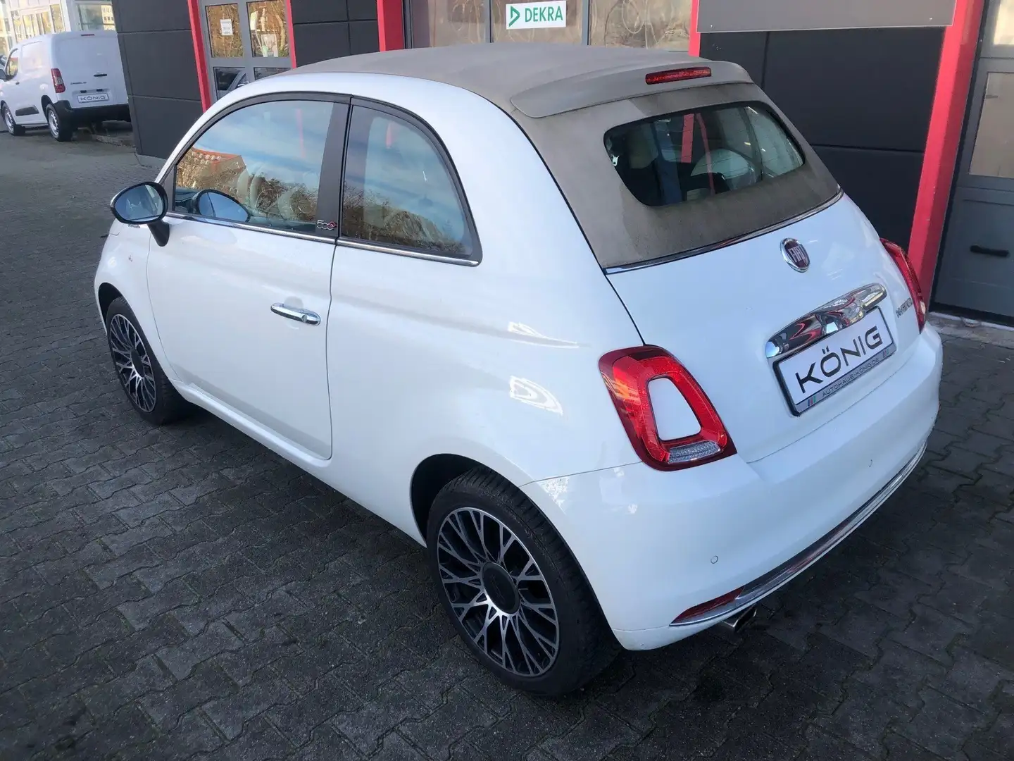 Fiat 500C MY22 1.0 GSE PIÙ DOLCEVITA Limited Edition Wit - 2
