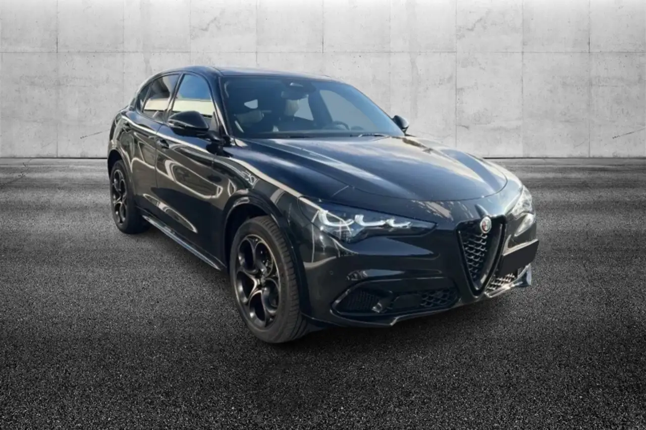 Alfa Romeo Stelvio 2025