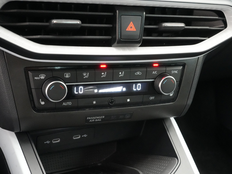 SEAT Arona Style NAVI VIRT ACC KAM SHZ CARPLAY LED — photo 9